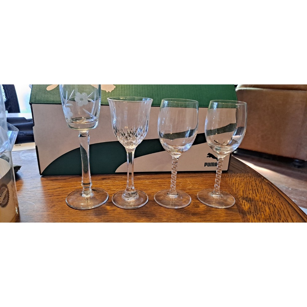 4 Cordial Glasses, 2 Glass, 2 Crystal